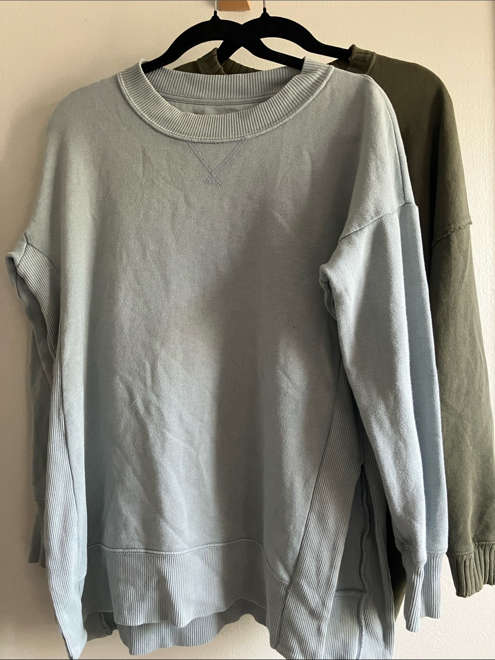 LOT of 2 Aerie XS Sweaters Pullover Light Blue and Green Crewneck Sweatshirt